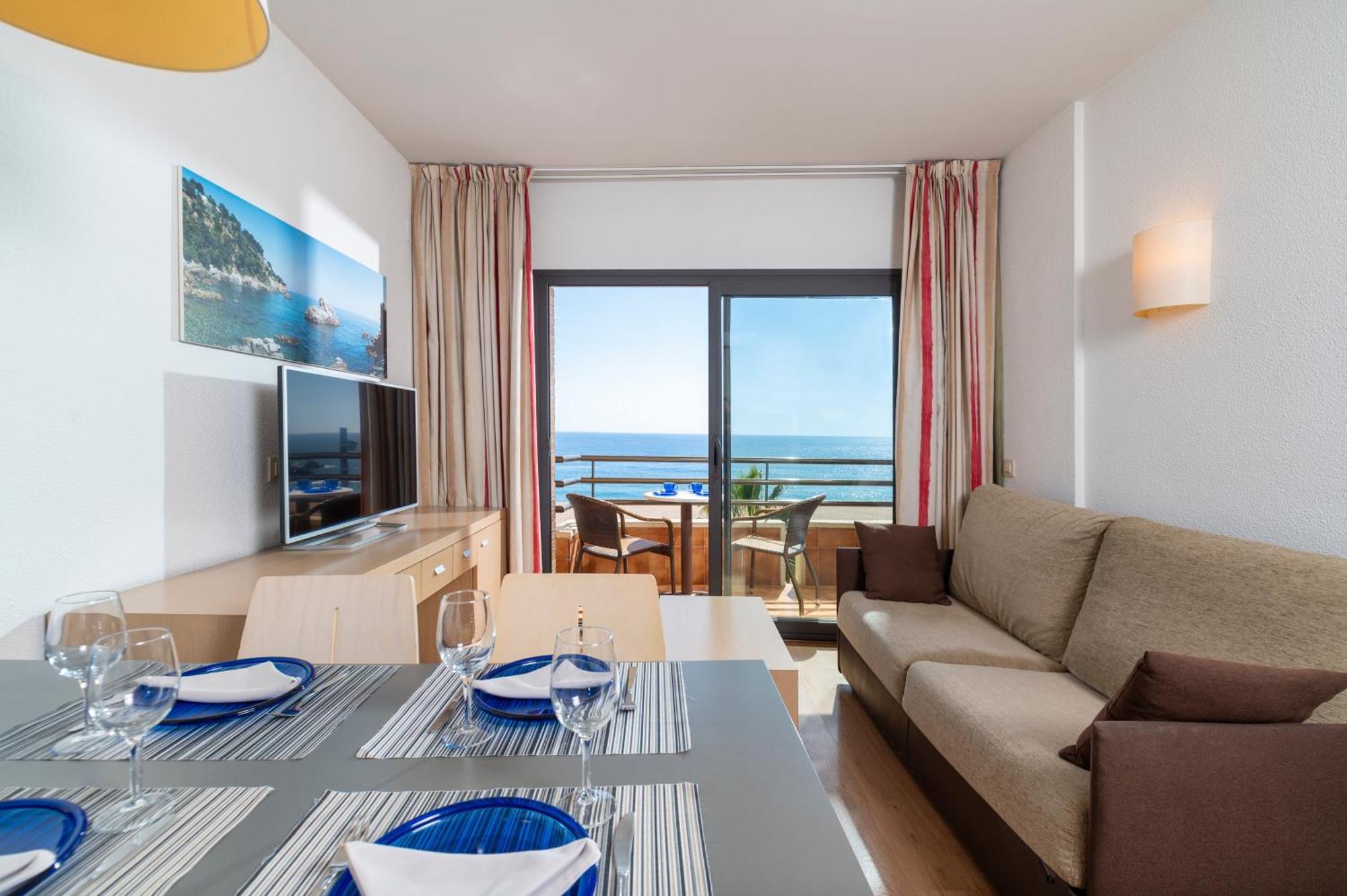 Almirall Apartaments Lloret de Mar Eksteriør billede