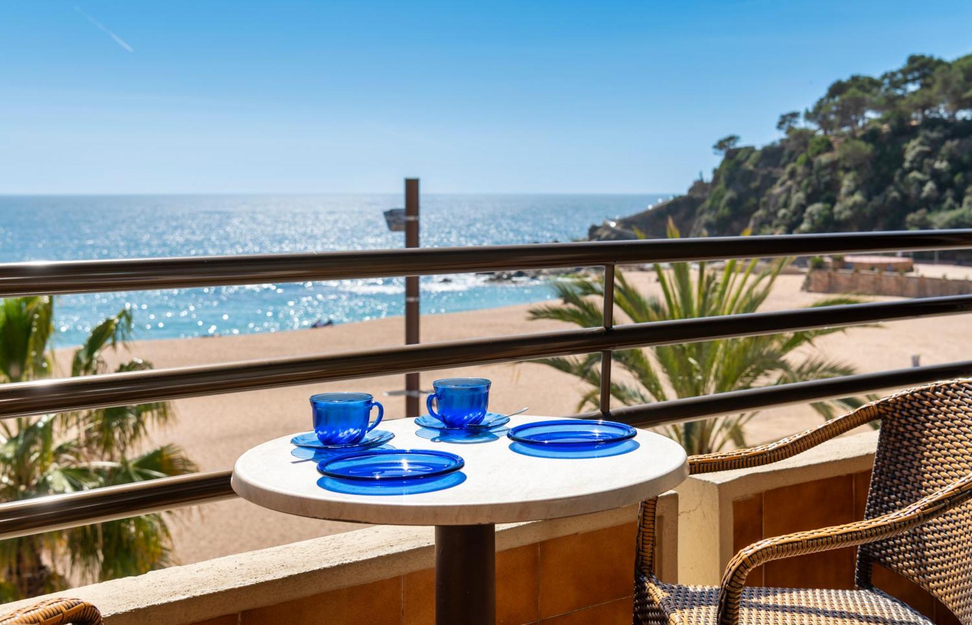 Almirall Apartaments Lloret de Mar Eksteriør billede