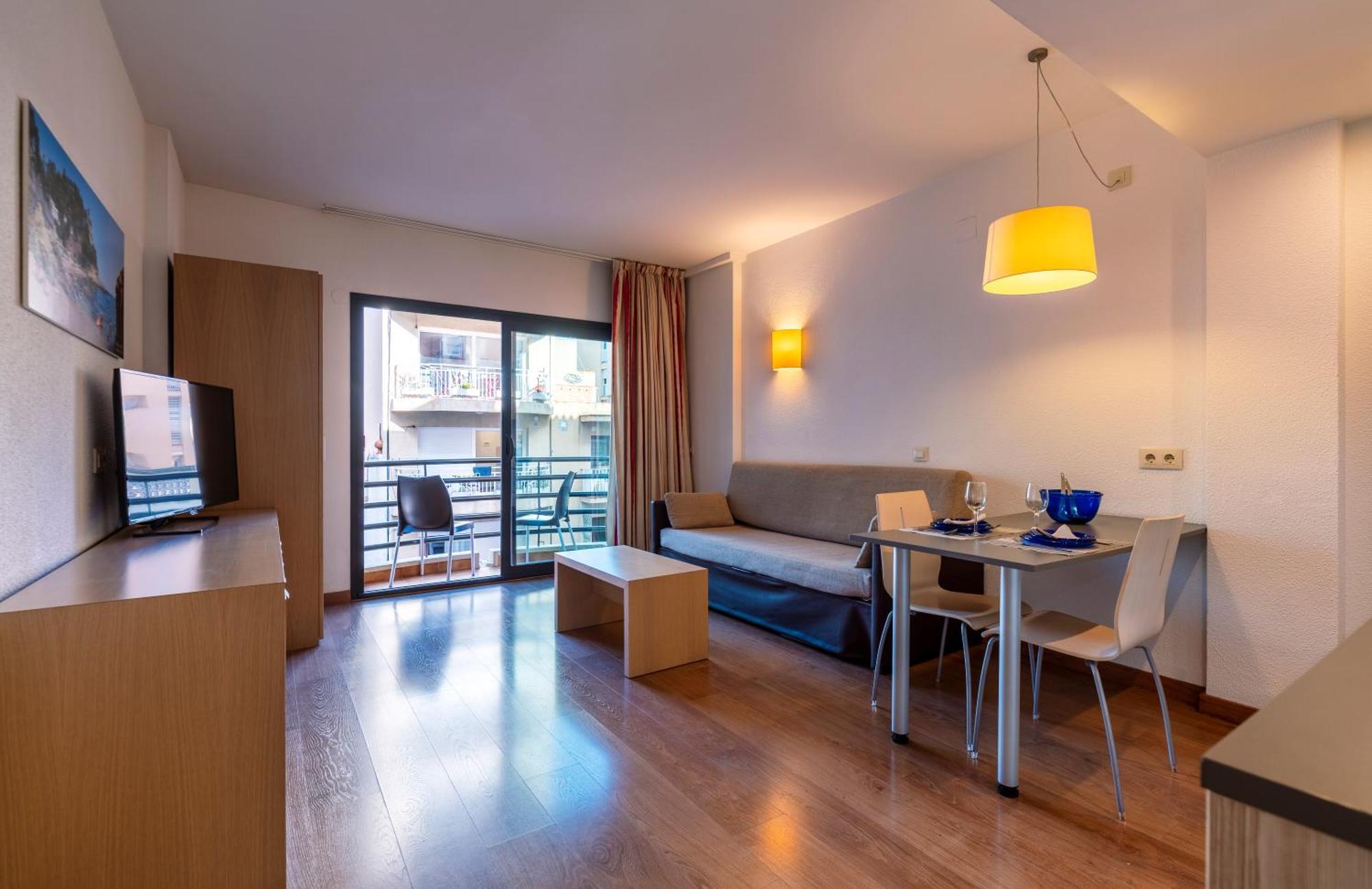Almirall Apartaments Lloret de Mar Eksteriør billede