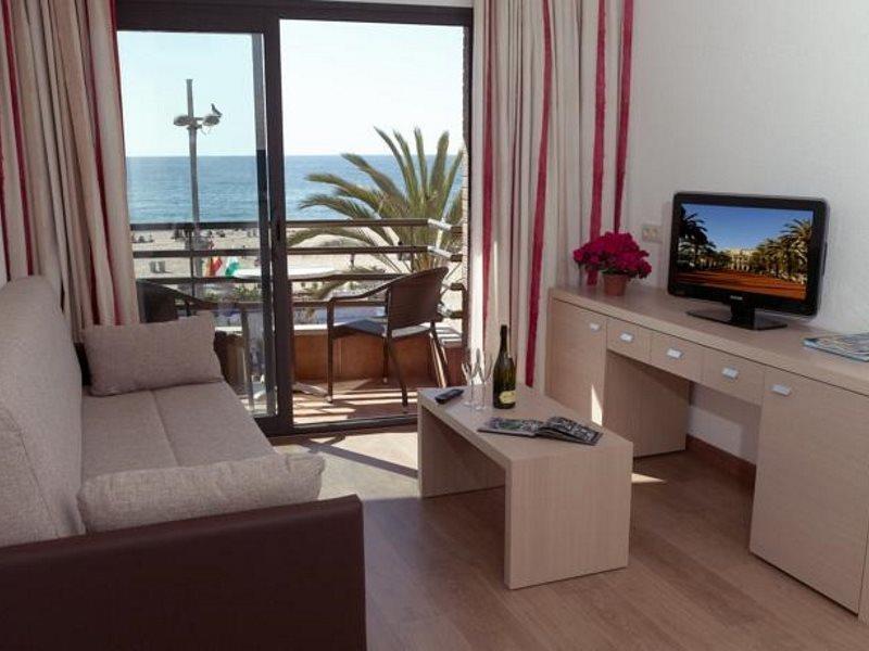 Almirall Apartaments Lloret de Mar Eksteriør billede